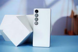 بررسی MEIZU 21
