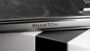 PHANTOM V Fold 2