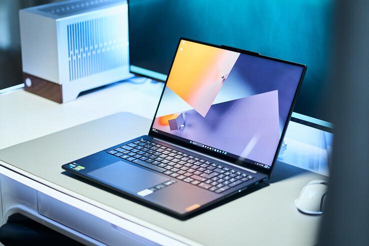 لنوو Yoga Pro 9